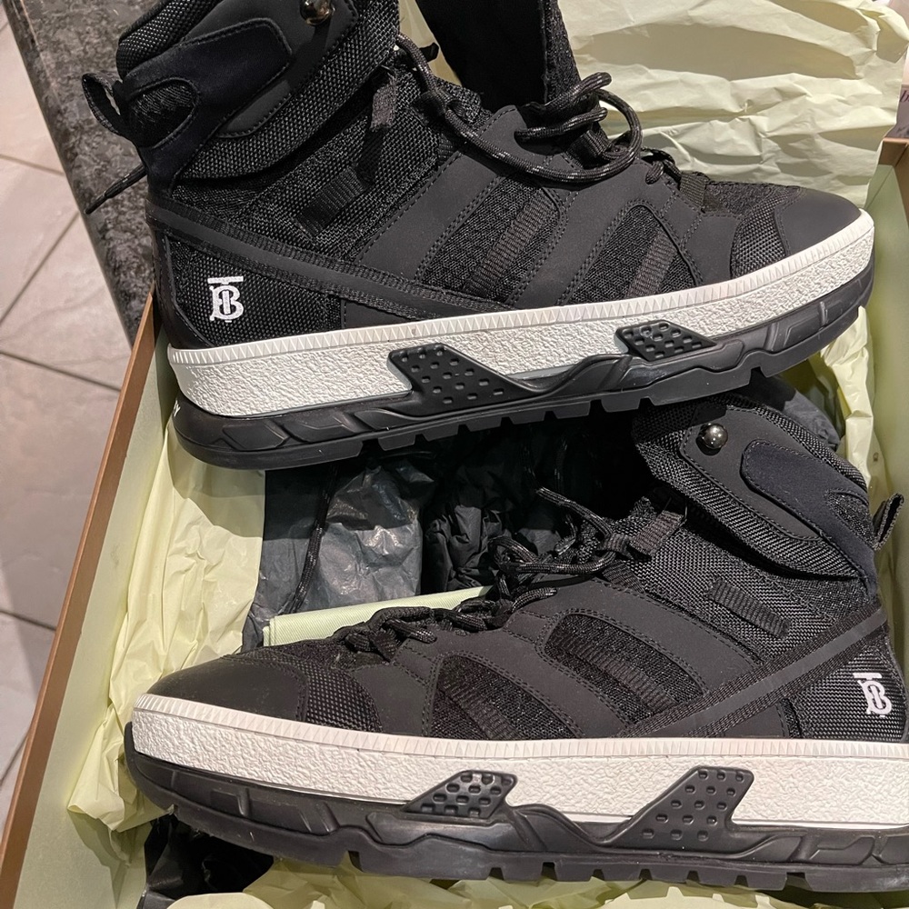 BURBERRY RS5 High C Sneaker Boots Black Size 10